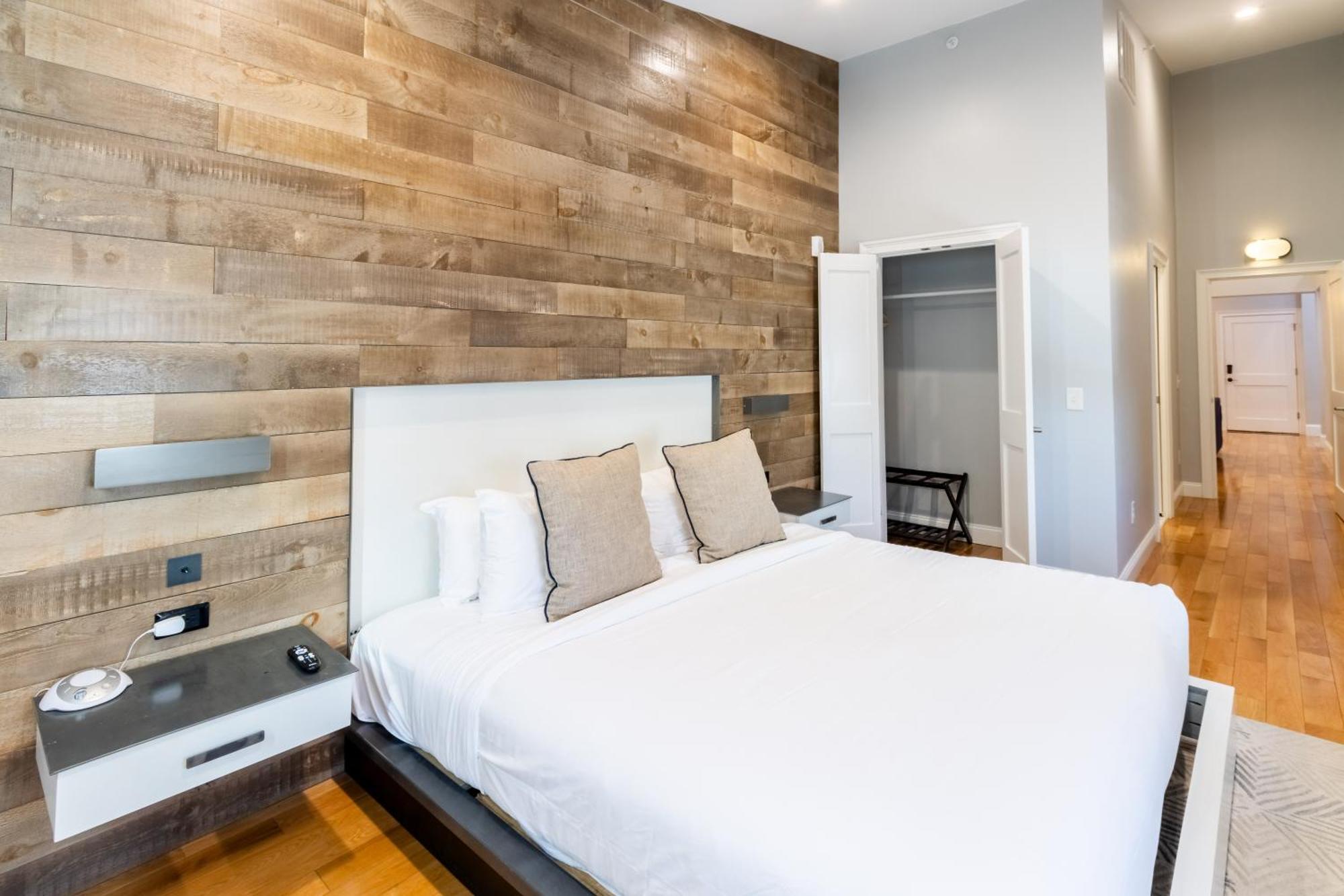 The Newport Lofts - Brick Market Place エクステリア 写真